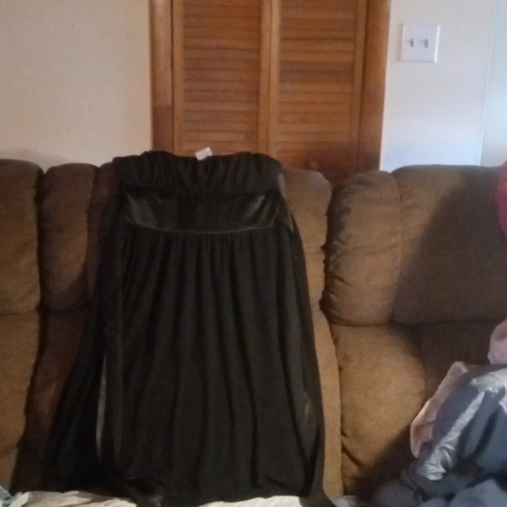 Dress - Picture 1 of 2